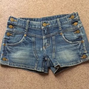 Cute Buttoned Shorts